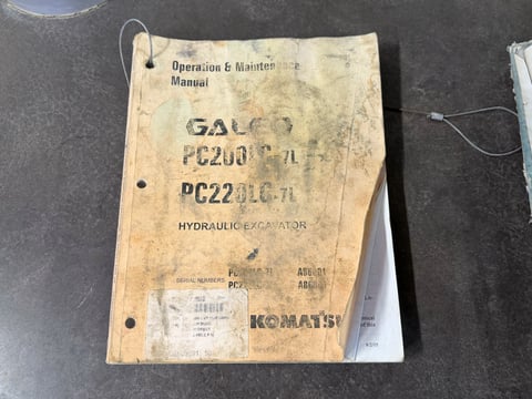 2002 Komatsu PC220LC-7L Hydraulic Excavator — photo 45