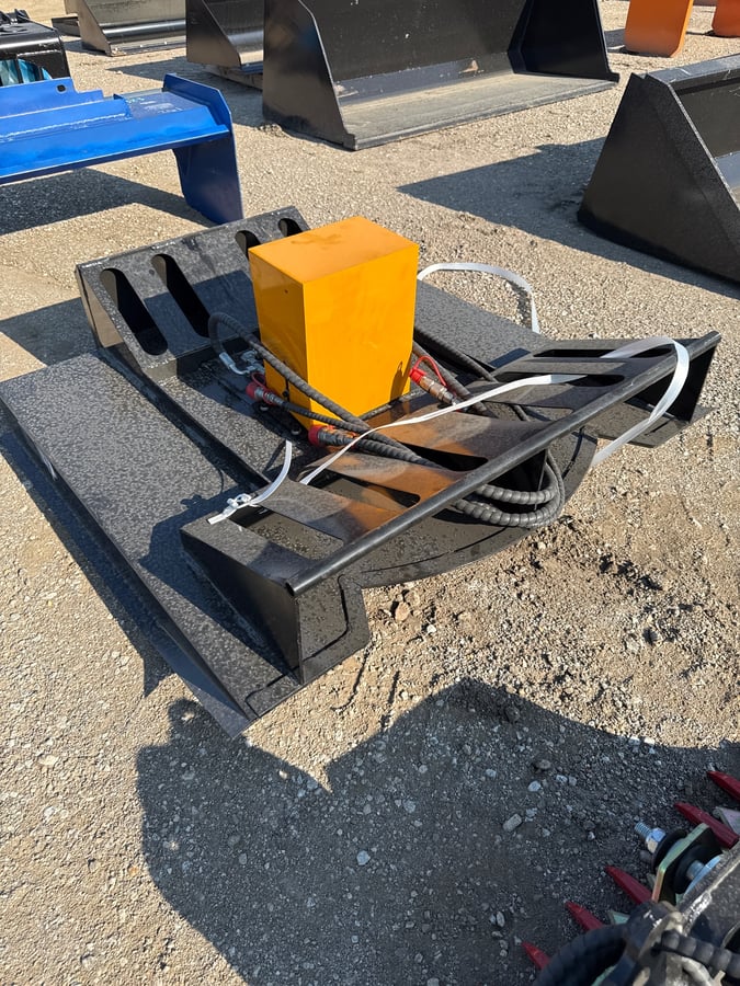 2026 GIYI GY-MBC53 MINI Skid Steer Brush Cutter (Unused)