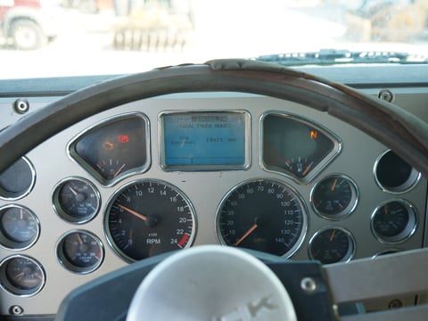 2014 Mack Granite GU713 Quad/A Dump Truck — photo 13