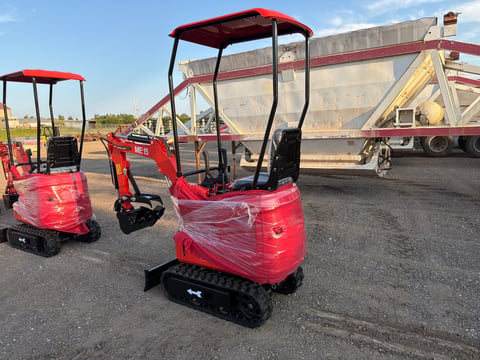 2026 SDLANCH ME15 Mini Excavator (Unused) — photo 4