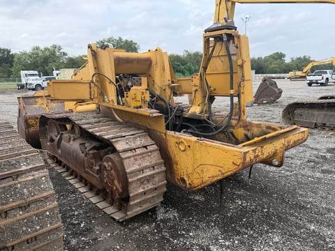 Inoperable Caterpillar 963 Crawler Loader — photo 6