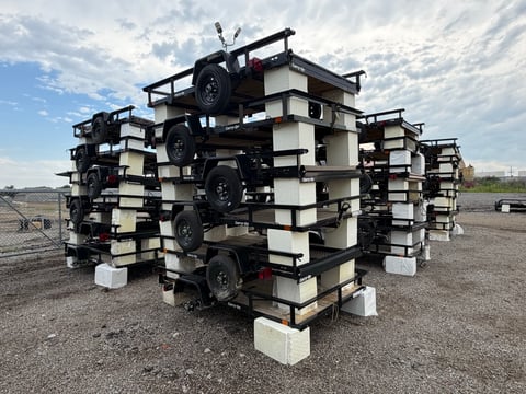 Qty of (6) 2027 Carry-On Trailers Z5X8GW2K — photo 2