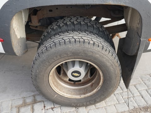 2011 Chevrolet 3500HD — photo 30
