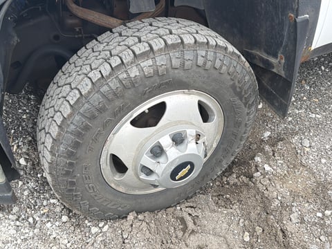 2011 Chevrolet Silverado 3500HD 4X4 Diesel Truck — photo 11