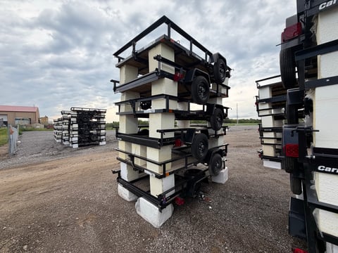 Qty of (6) 2027 Carry-On Trailers Z5X8GW2K — photo 3