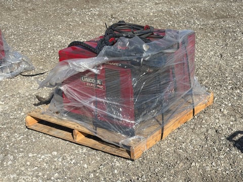(2) Lincoln Electric Idealarc CV-305 Mig Welder Power Sources — photo 5