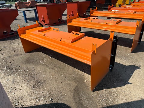 Kit Containers 8' Skid Steer Pusher with Replaceable Shoes and Blade — photo 3