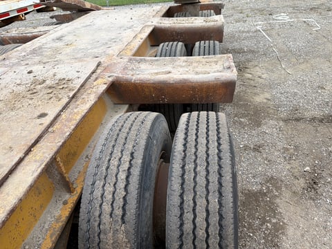 1978 Transport Trailers CR35TXF 17ft x 8ft TRI/A Lowboy Trailer — photo 8