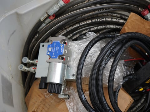 JRB Quick Coupler — photo 8