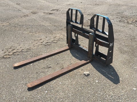 Bobcat 48" Pallet Fork HD — photo 1