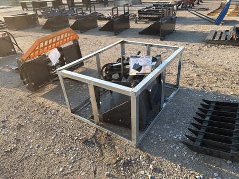 LandHonor MGB-72-44W 44in Mini Skid Steer Grapple Bucket — photo 4
