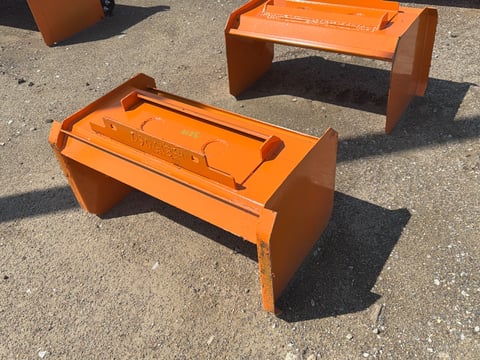 Kit Containers 36" Mini Skid Steer Snow Pusher — photo 3