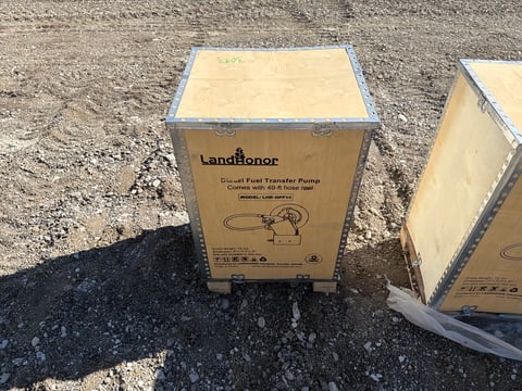 LandHonor LHR-DFP10 12V Diesel Fuel Transfer Pump with 49 ft Hose Reel (Unused) — photo 1