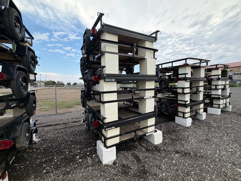 Qty of (6) 2027 Carry-On Trailers Z5X8GW2K — photo 2