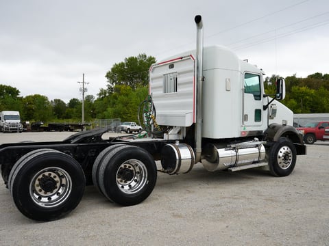 2001 Kenworth T800 T/A Sleeper Truck  — photo 5