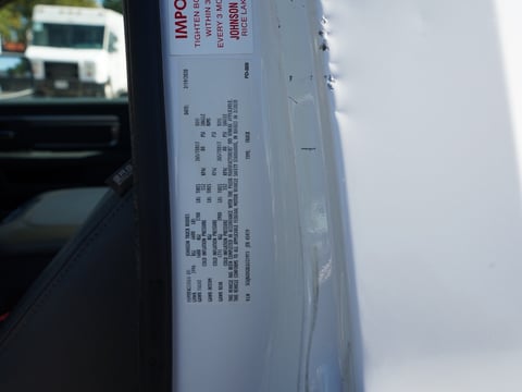 2020 RAM 1500 Classic Regular Cab & Chassis Truck — photo 10