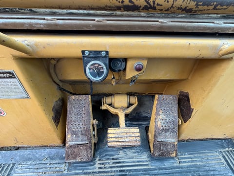 1984 Caterpillar 963 Crawler Loader — photo 45