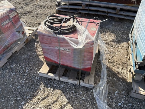 Lincoln Electric Idealarc CV-305 Mig Welder Power Source — photo 3