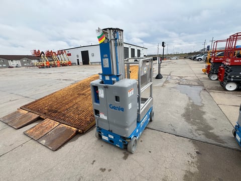 2019 Genie GR-20 Vertical Mast Lift  — photo 4