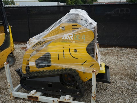 Machpro MP-S300 Mini Skid Steer — photo 5