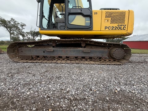 1996 Komatsu PC220LC-6LC Hydraulic Excavator — photo 52