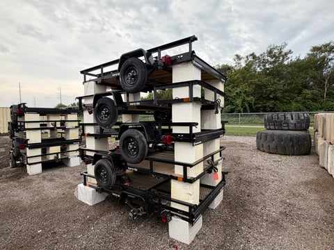 Qty of (5) 2027 Carry-On Trailers Z5X8GW2K — photo 4