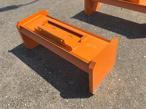 Kit Containers 48" Mini Universal Attach Snow Pusher — photo 1