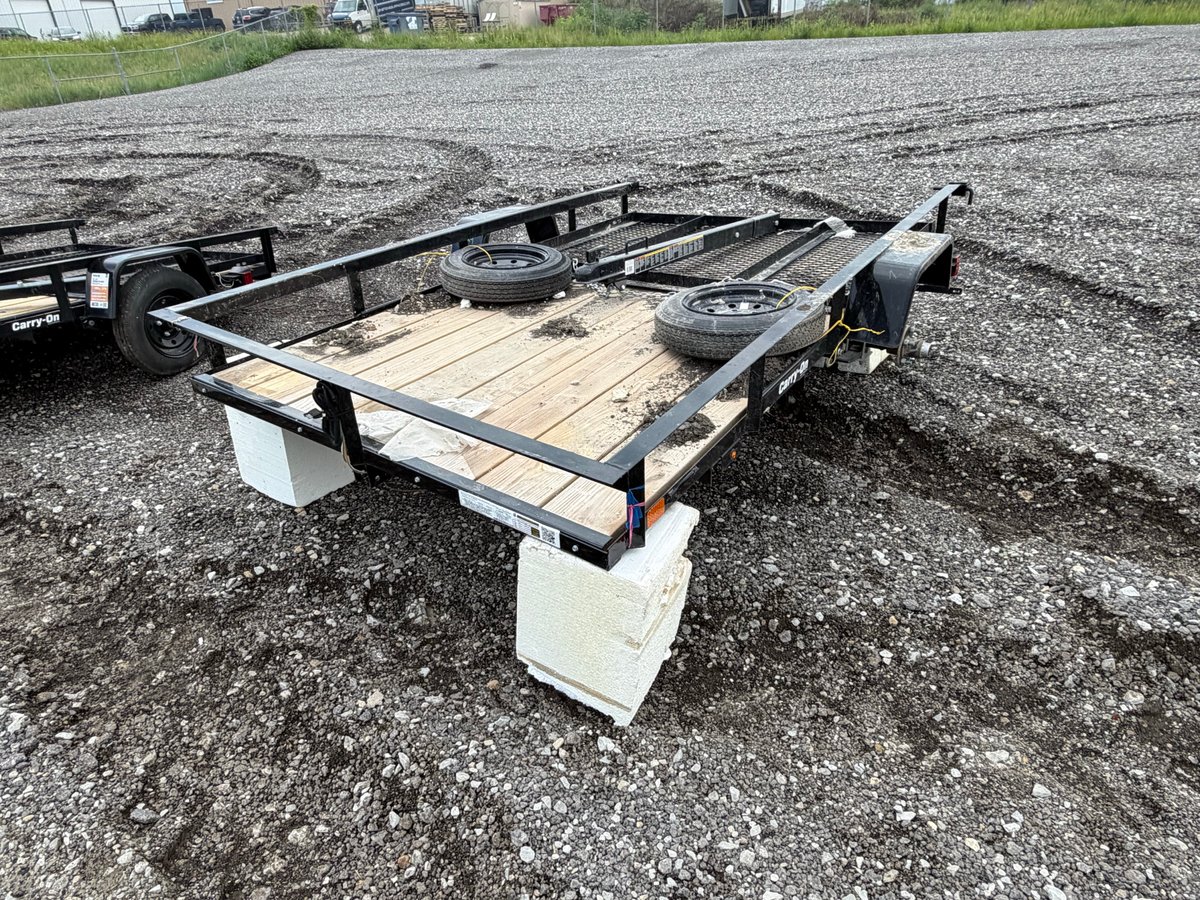 2027 Carry-On Trailer Z5X8GW2K