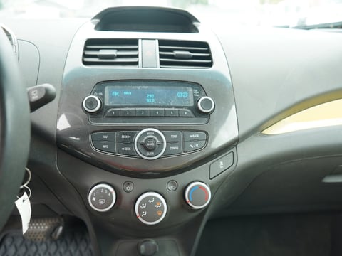 2015 Chevrolet Spark — photo 7