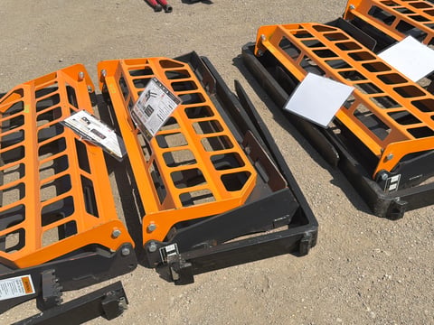 2025 LandHonor PF-11-3500G Skid Steer Pallet Forks (Unused) — photo 4