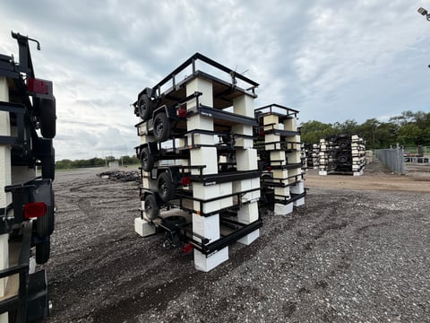 Qty of (6) 2027 Carry-On Trailers Z5X8GW2K — photo 4