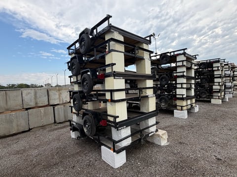 Qty of (6) 2027 Carry-On Trailers Z5X8GW2K — photo 2