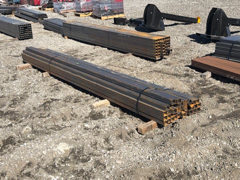 Bundle of Steel Square Tubing, Mixed Sizes, Approx. 37 Pcs, 140.5in Long — photo 2