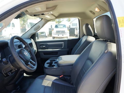 2020 RAM 1500 Classic Regular Cab & Chassis Truck — photo 13