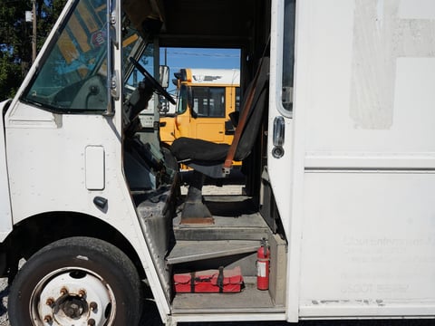 1998 Freightliner MT45 Step Van — photo 7