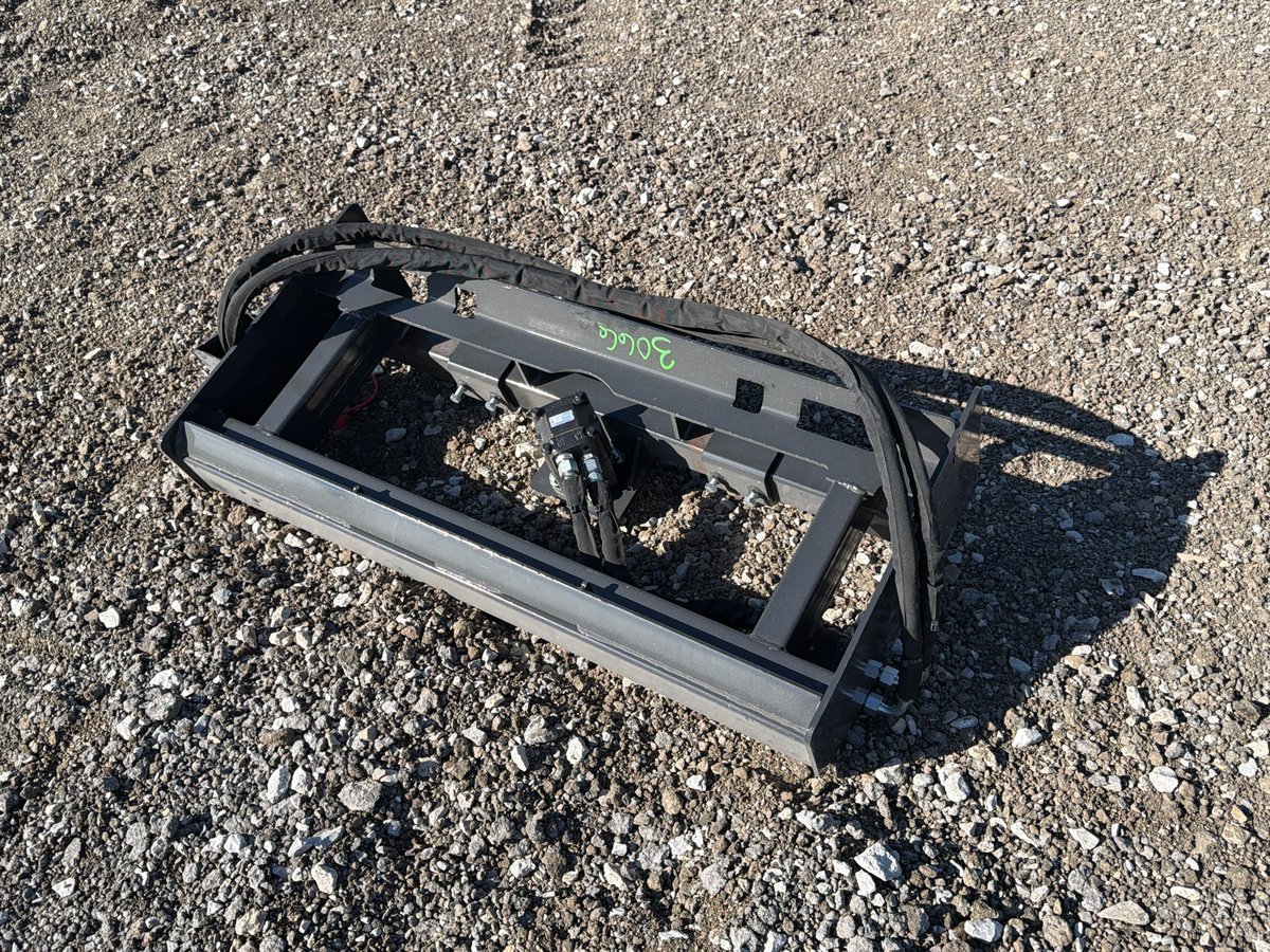 LandHonor Skid Steer to 3-Point Hitch PTO Adapter, Hydraulic (Unused)