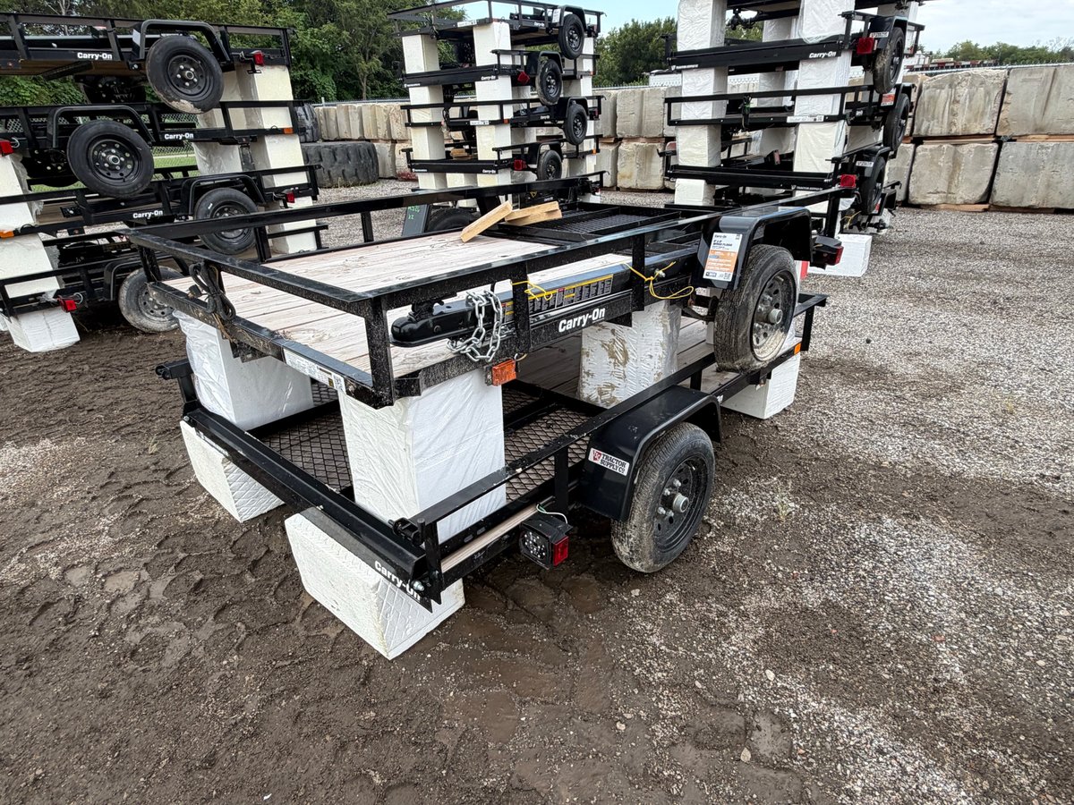 Qty of (2) 2027 Carry-On Trailers Z5X8GW2K