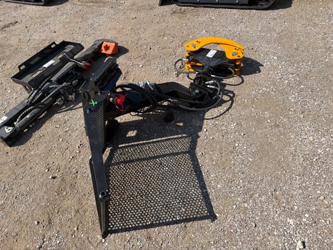 2026 Giyi Gy-MRG69 Mini Skid Steer Rotating Gripper (Unused) — photo 4