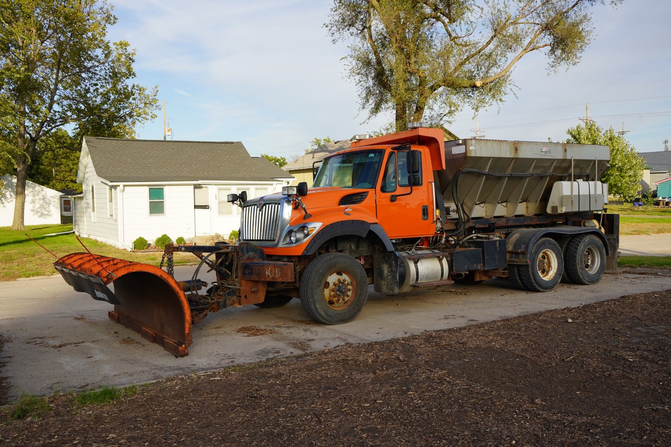 2017 International 7600 SFA 6x4 Hooklift Plow & Spreader Truck