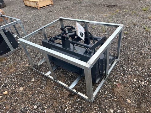 LandHonor MGB-72-44W 44in Mini Skid Steer Grapple Bucket — photo 3