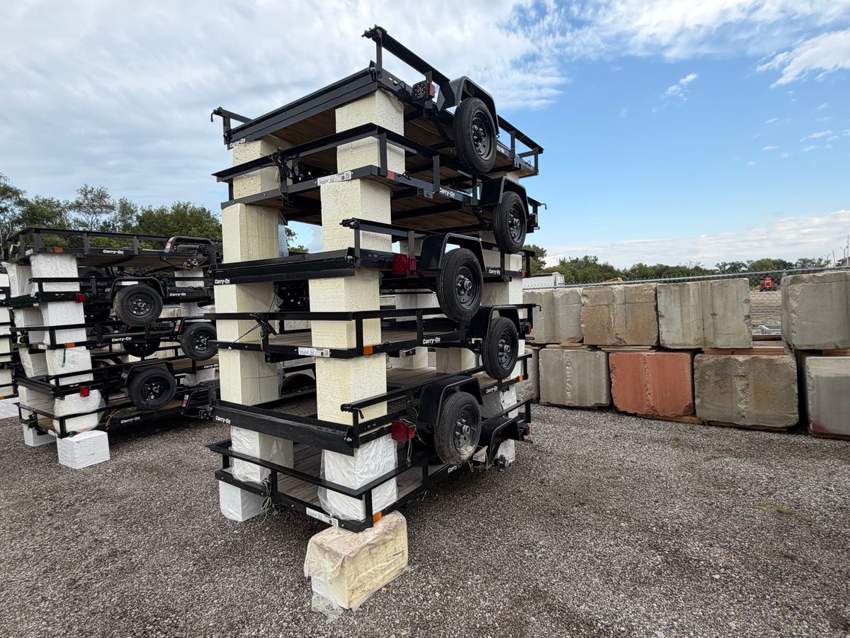 Qty of (6) 2027 Carry-On Trailers Z5X8GW2K