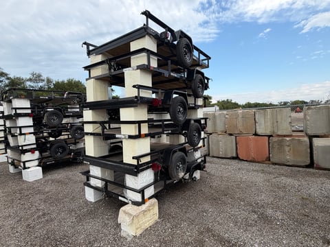 Qty of (6) 2027 Carry-On Trailers Z5X8GW2K — photo 1