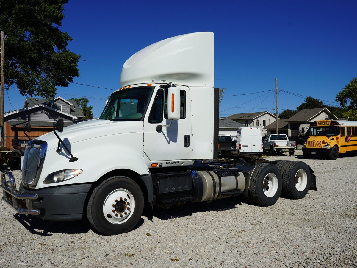 2016 International LF687 ProStar+ T/A Daycab Truck Tractor