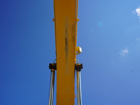 2002 Komatsu PC220LC-7L Hydraulic Excavator — photo 23