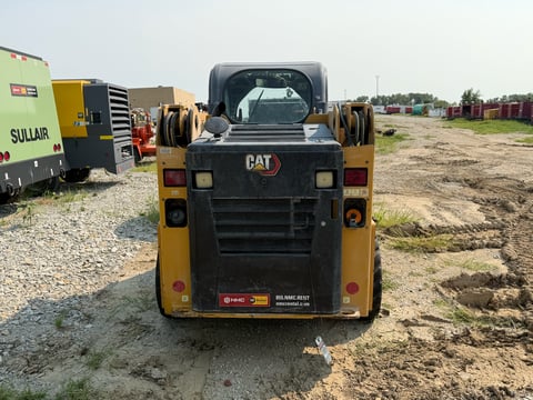  Inoperable Needs New Engine - 2021 Caterpillar 226D3 Skid Steer  — photo 4