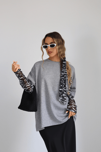 חולצת אוברסייז +צעיף שיפון