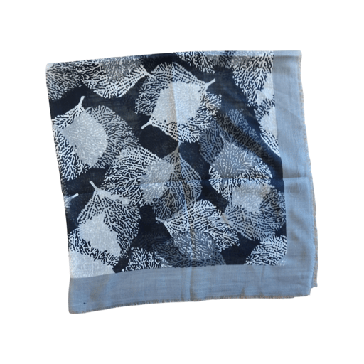 black/whitw/grey leaves scarf