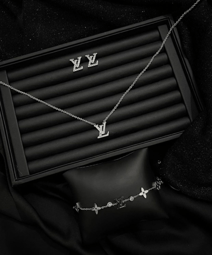 שרשרת לואי ויטון