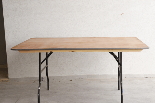 שולחן מרובע 1.60 על 1.60