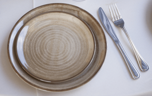 צלחת מנה ראשונה בשרית